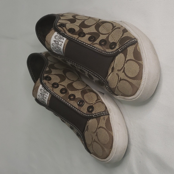 COACH Bev Sneakers Laceless Elastic Slip On